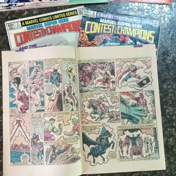 Comic Books - Picture 3 of 5